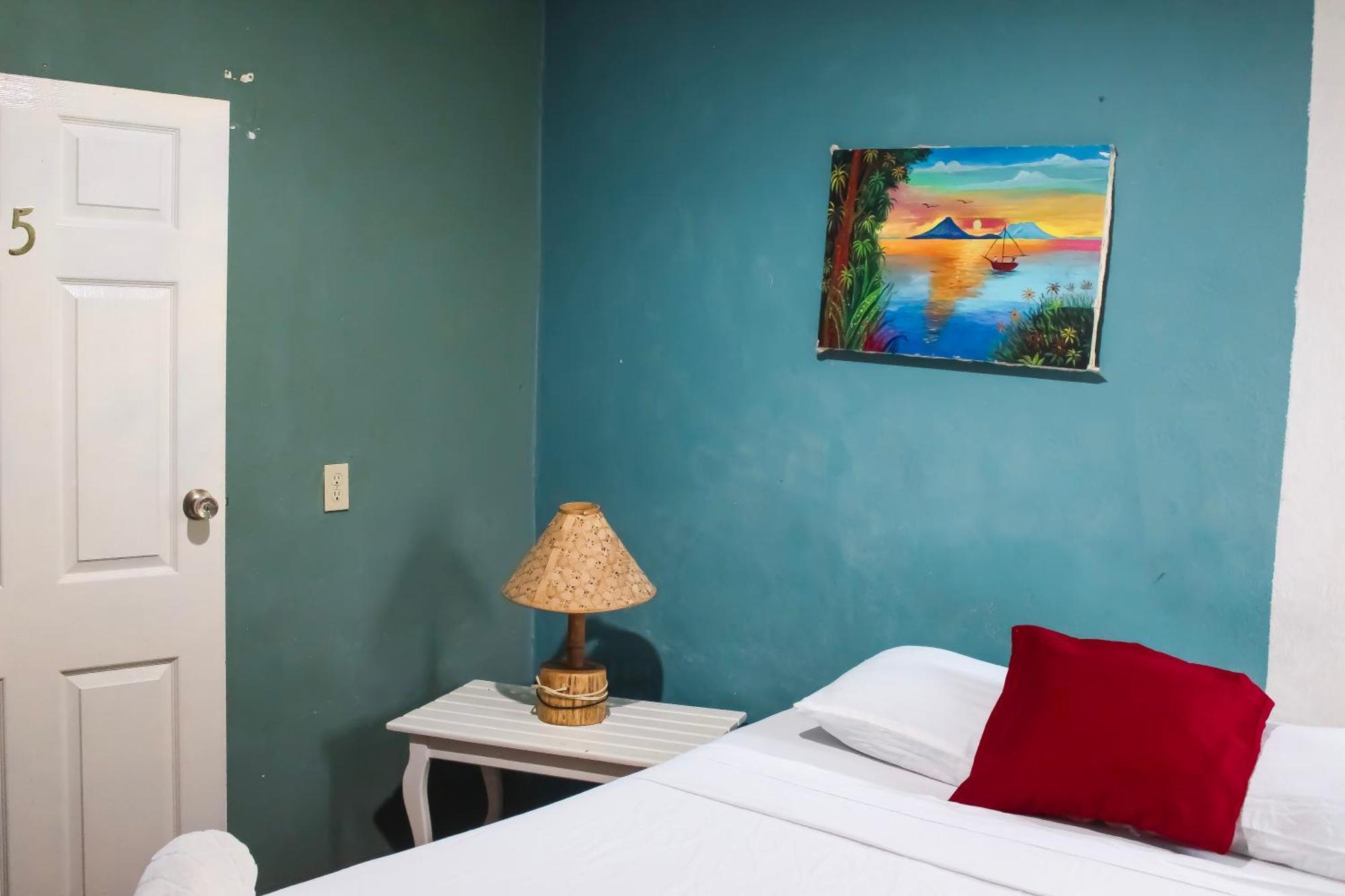 Отель Hostal Casa Mauro Мойогальпа Номер фото