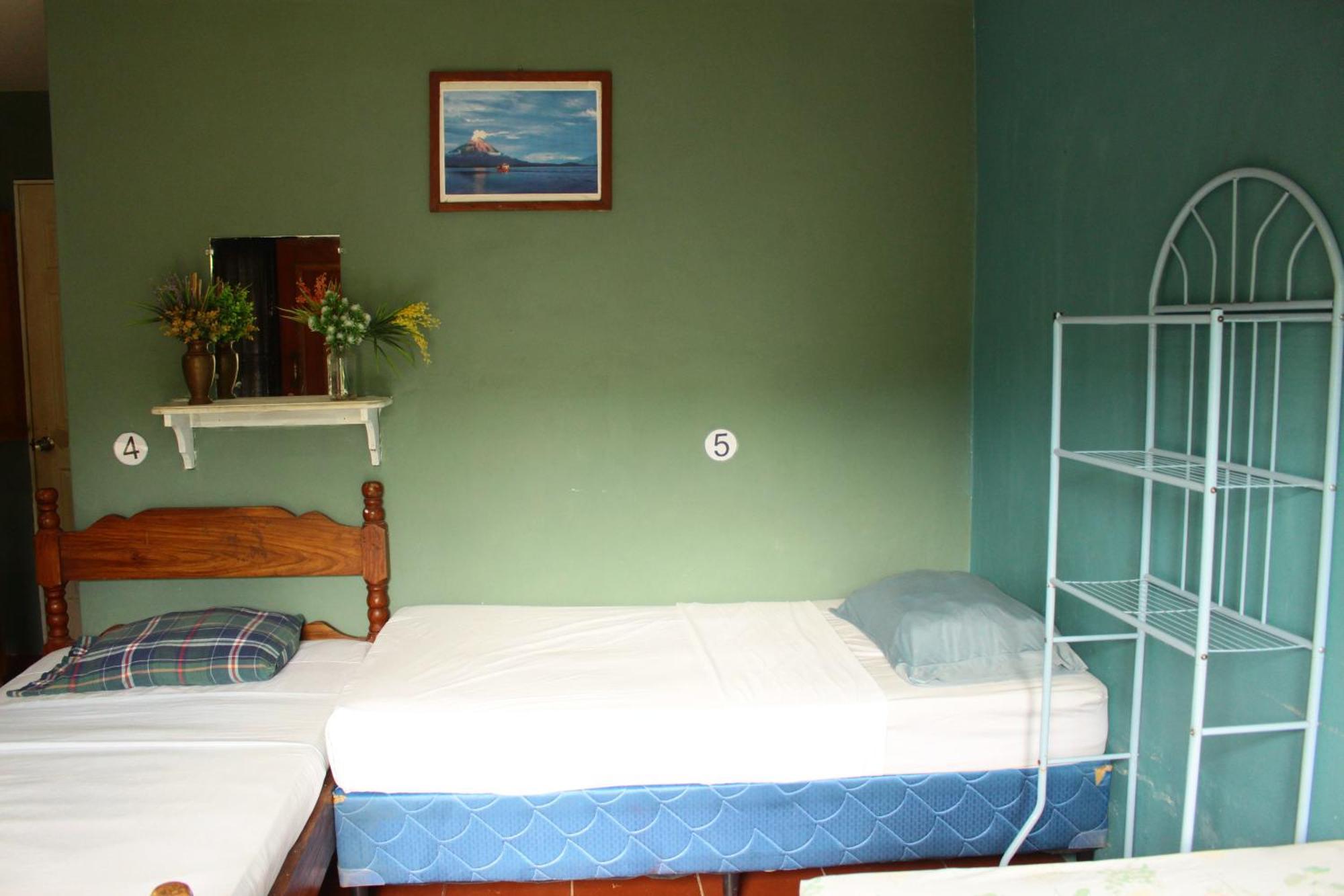 Отель Hostal Casa Mauro Мойогальпа Номер фото